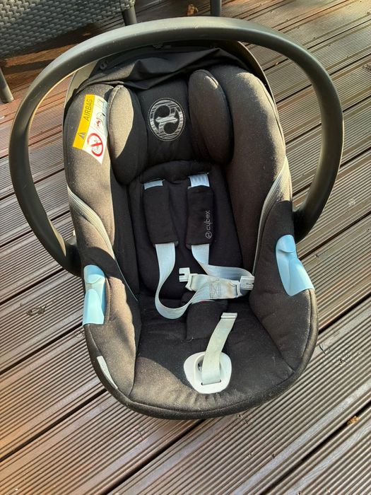 Fotelik samochody Cybex Atom I -Size. Rozmiar 45-87 cm.