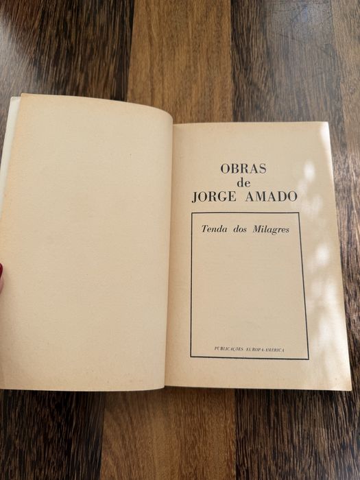Livro “Tenda dos Milagres” de Jorge Amado