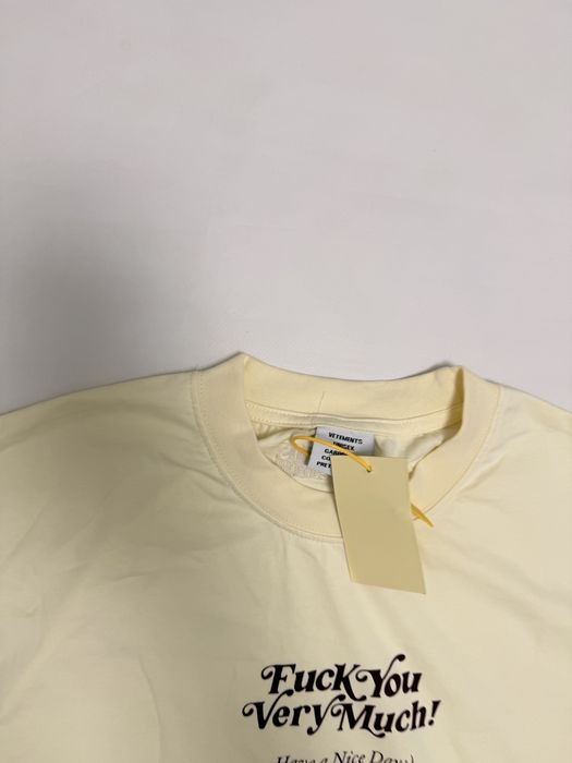 Футболка   Vetements fck very much