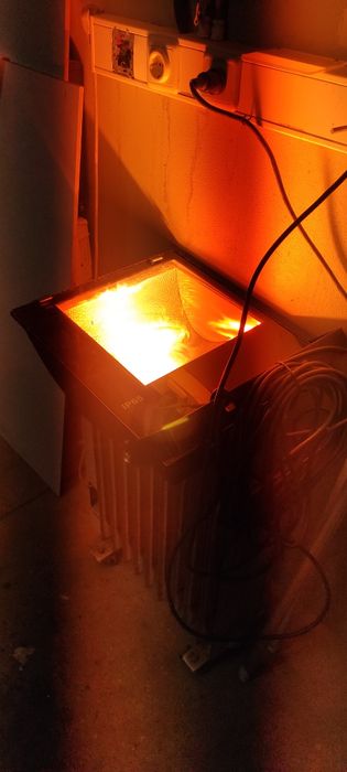 Foco com muita potência.