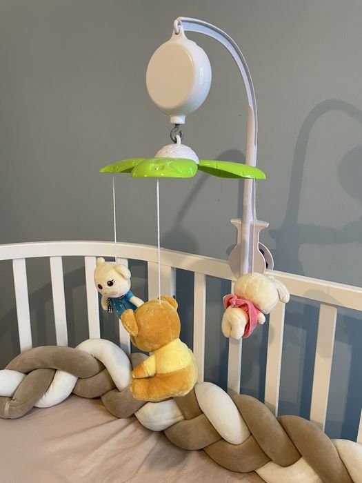 Мобіль в ліжечко/пеленатор