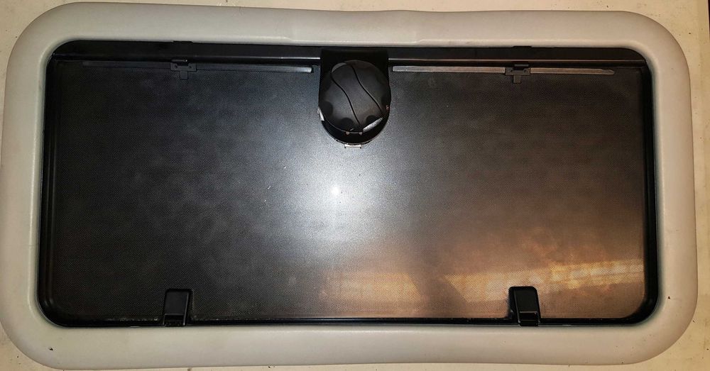 Szyberdach uniwersalny 76x38cm. Bus/Camper/ osobówka / zabudowa.