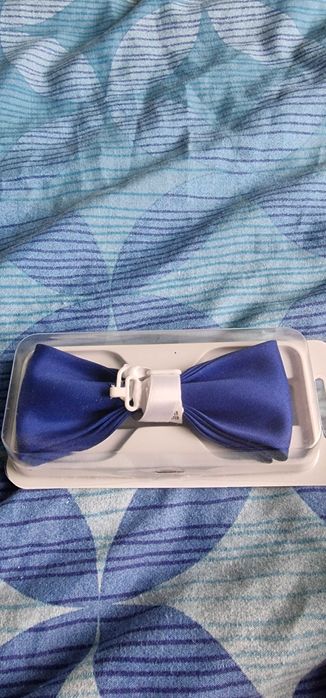 Akcesoria ślubne kolczyki ,muszka, spinki do mankietów i inne.