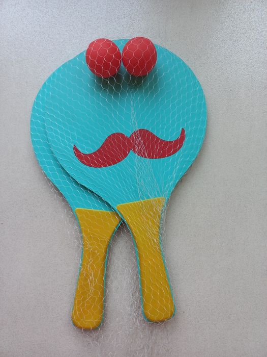 Drewniane paletki z piłeczkami Flying