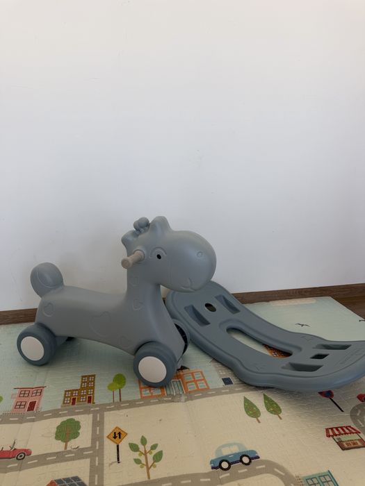 Коник гойдалка, 2 в 1 пластиковий