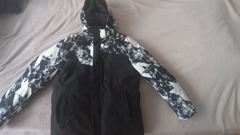 Продам куртку BIHOR