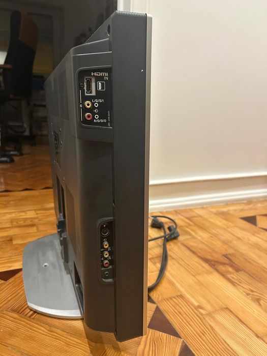 televisão em bom estado - Sony CLV-S26A10E