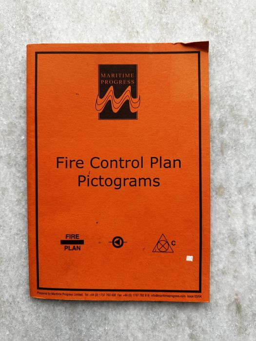 Adesivos sinaléticos