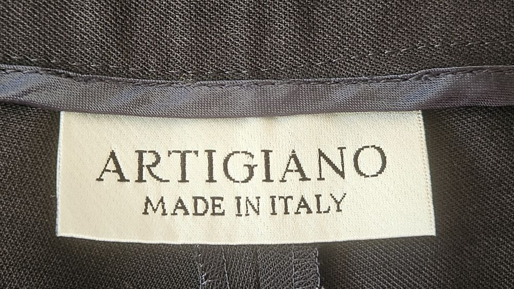 Eleganckie klasyczne spodnie Artigiano made in Italy (wergin wool  43%) r. M