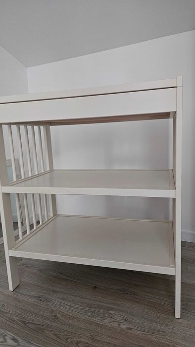 Trocador branco c/muda-fraldas