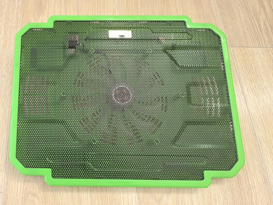 Podstawka chłodząca pod laptop