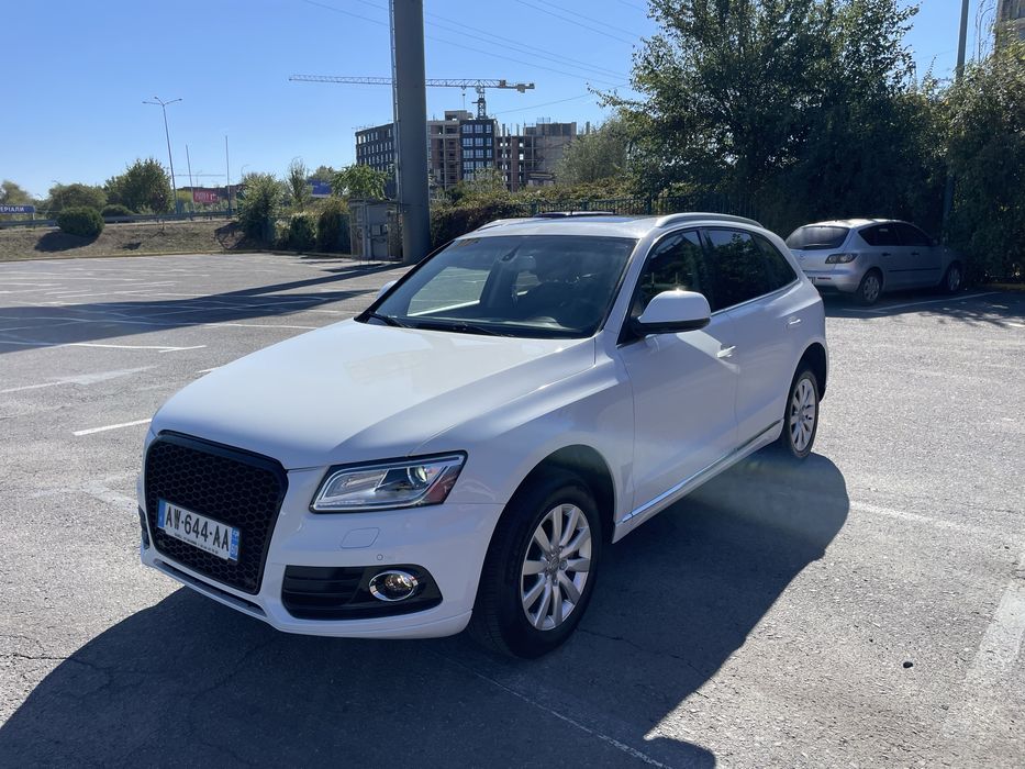 Продам audi q5 2014 quattro premium plus
