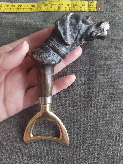Abre-cápsulas vintage cão