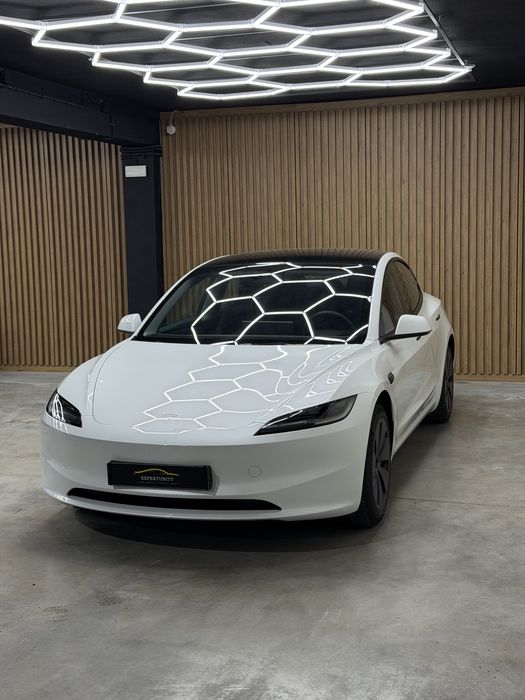 Tesla Model 3 Sr Highland