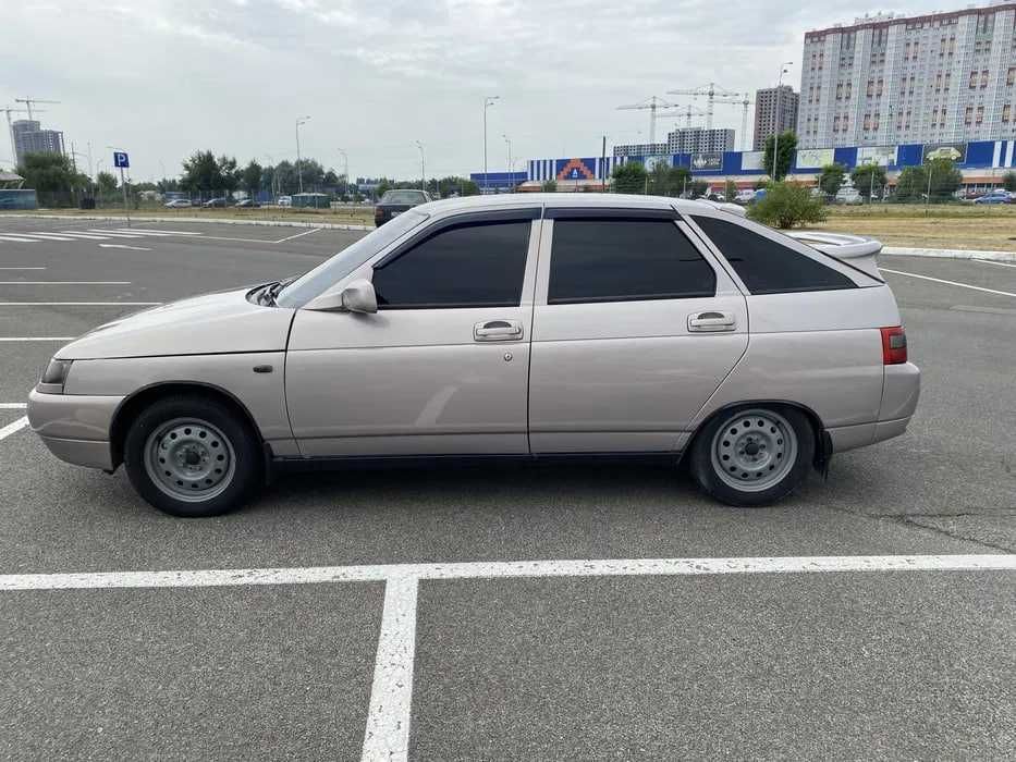 Продам  авто  Ваз-2112