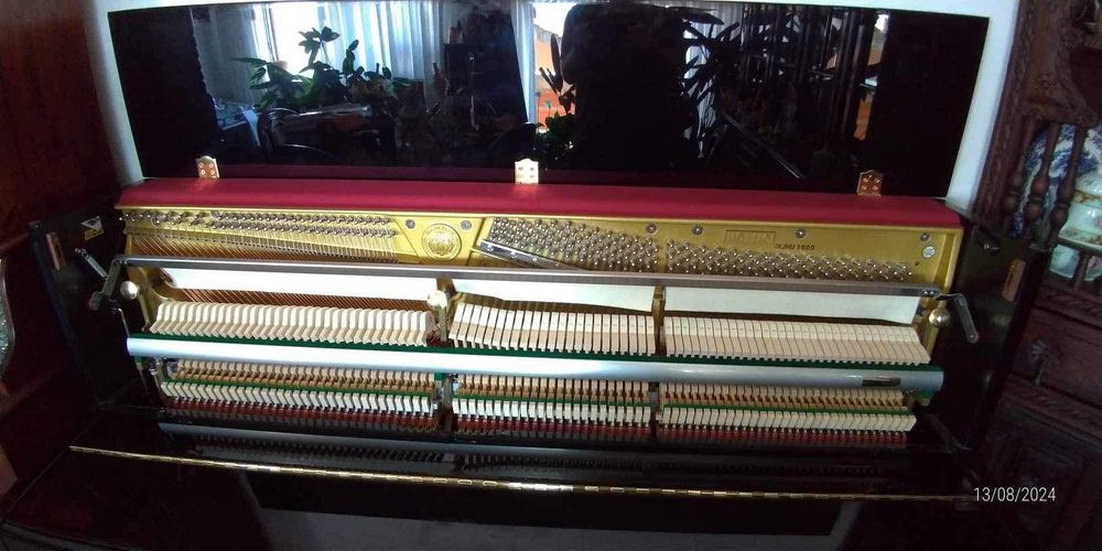 Piano vertical SAMICK, como novo