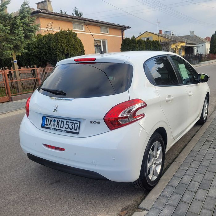Peugeot   208    sprowadzony