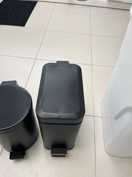 4 caixores de lixo por 10€