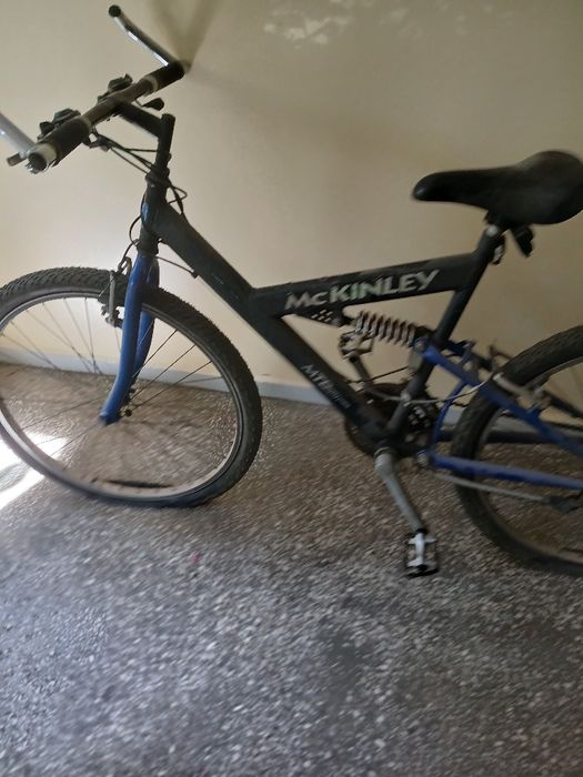 Rower górski z amortyzatorem