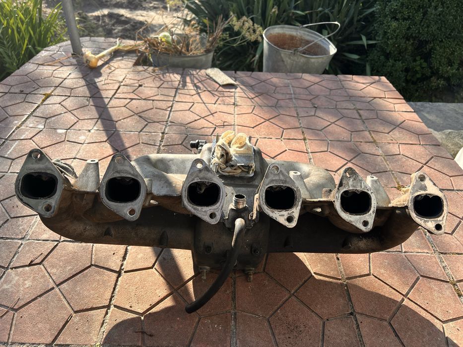 Впускний колектор бмв м30 б30