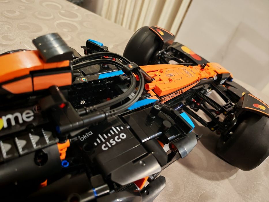 Lego F1 McLaren MCL39