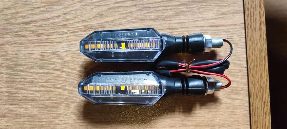 Vários Piscas em Led Mota