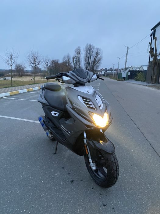 Yamaha Aerox рестайлігн, фейс лифт Minarelli long