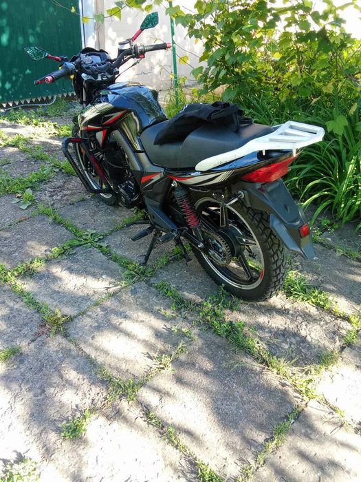 Продам мото 200 кубов