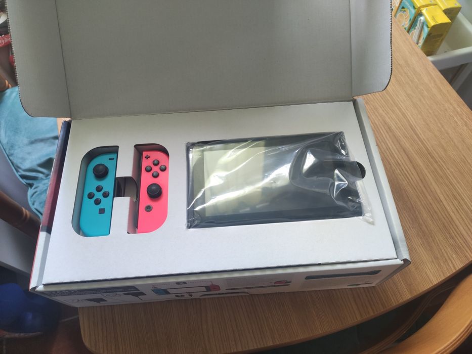 Switch v1 bem estimada c/ caixa original