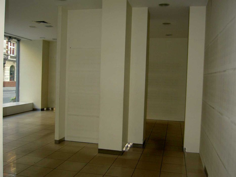 Lokal handlowo-usługowy ul. Zwycięstwa 47, parter, duże witryny 132 m2