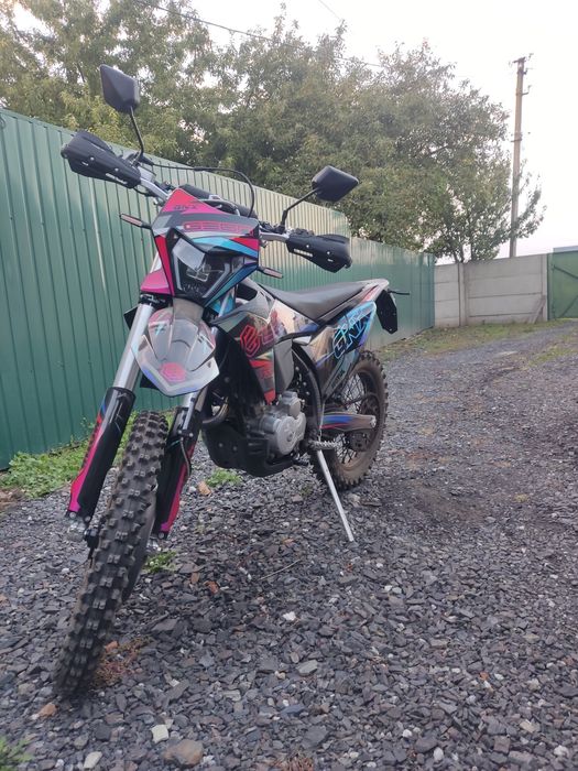 Продам в новому стані