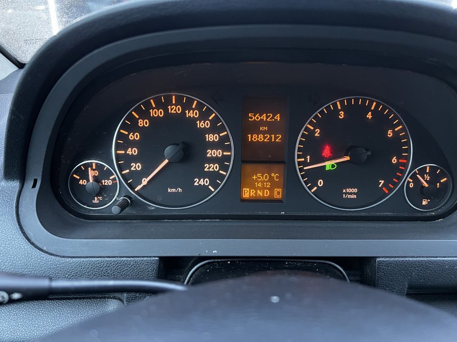 Мерседес - Бенц А170 Avantgarde