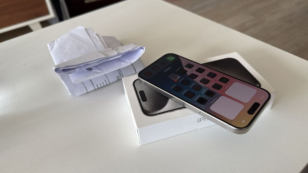 Vendo iPhone 16 Pro Max 256Gb Livre Branco Fatura Garantia