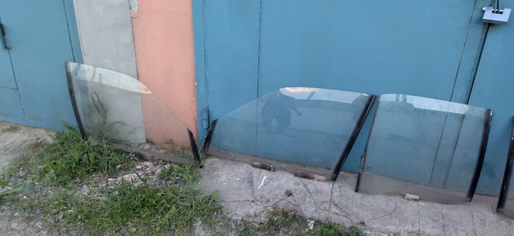 Стекла Опель омега а