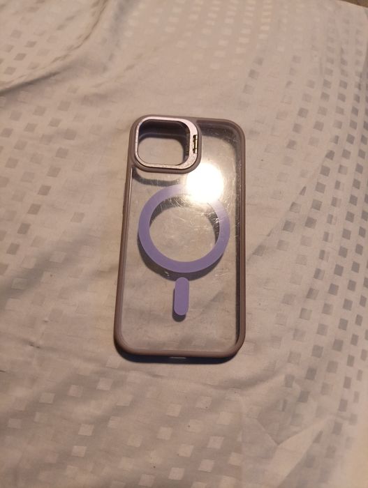 Etui od iPhonów.