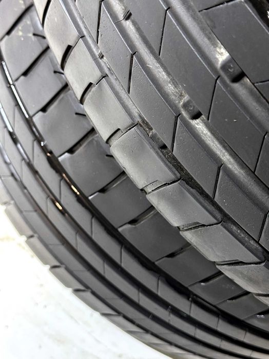 Pneus Bridgestone Turanza T005 - 225/40/19 - Como NOVOS