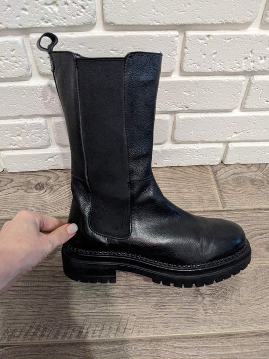 Продам шкіряні чоботи