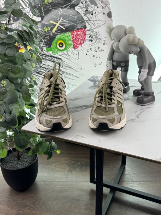Кросівки Adidas Response 41 розмір Е12900
