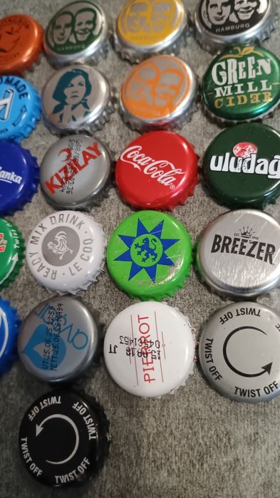 Kapsle niepiwne 26 sztuk każdy inny