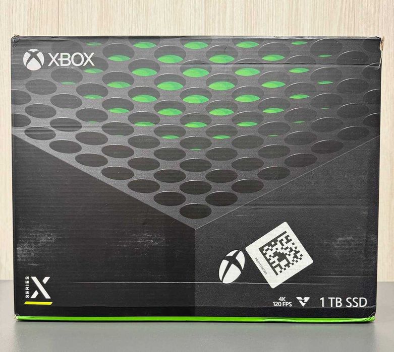 Стаціонарна ігрова приставка Microsoft Xbox Series X 1TB (RRT-00009)