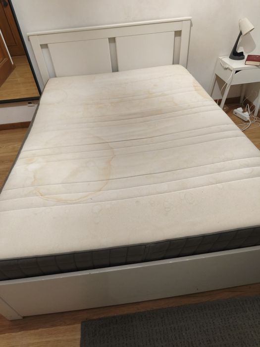 Vendo cama e colchão 140 por 200