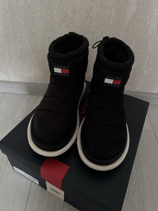 Дутики Tommy Hilfiger jeans