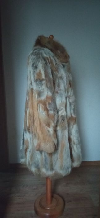Płaszcz futro lisy czapka Włochy