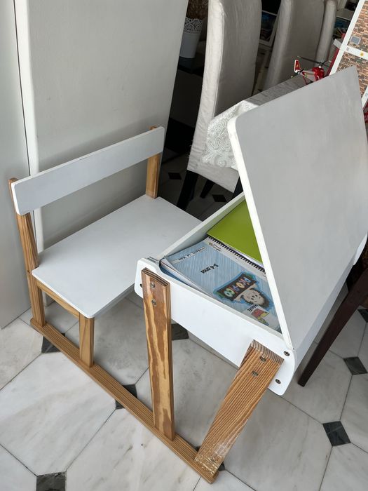 Secretaria criança estilo antigo
