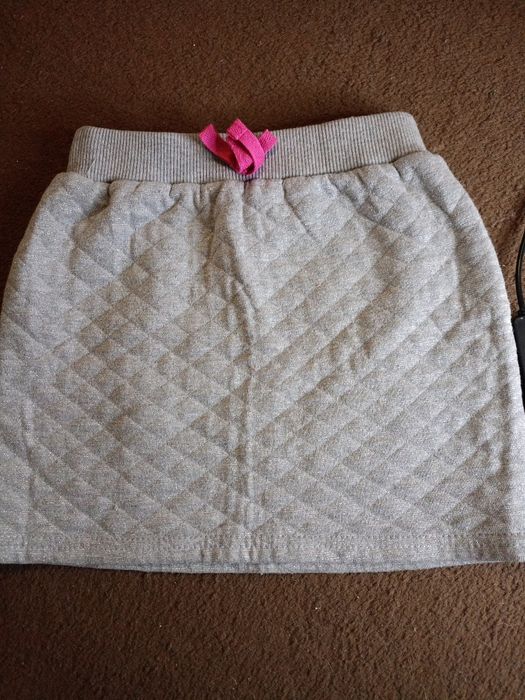 Spódniczka srebrna mieniąca się 116