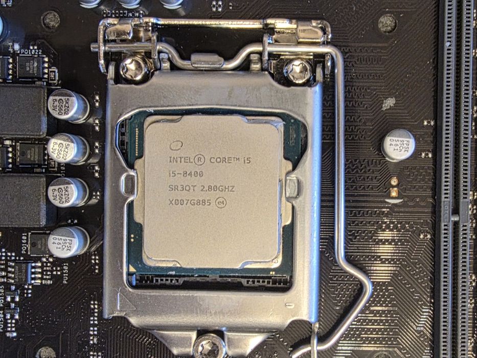 CPU intel i5 8400 asus h310m Продам комплект Asus prime h310m-r + i5 8400: 3 850 грн