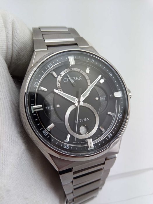 Титановые часы лунник Citizen Eco-Drive BU0060-68E, сапфир, Japan Made