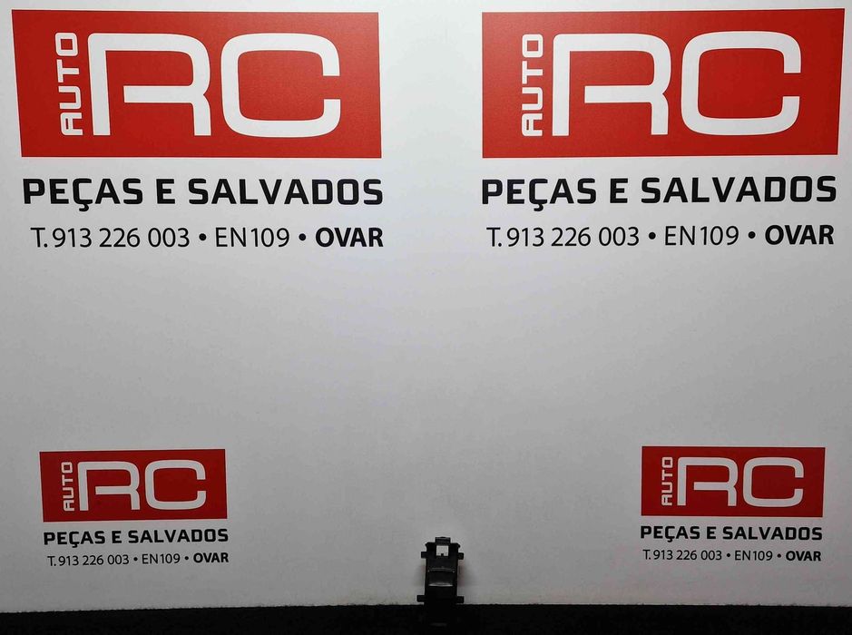 Comando / Botão / Interruptor Vidros Frente Direito 1928297 - TOYOTA AURIS