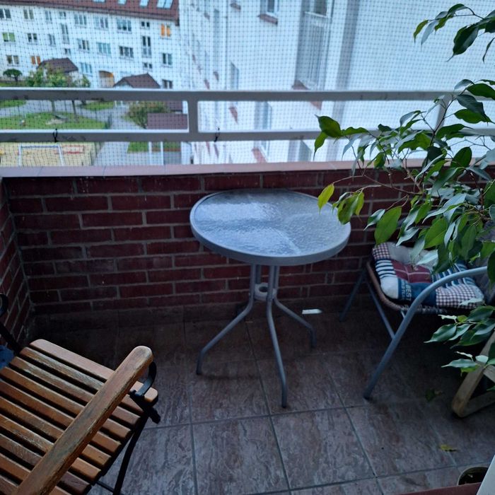 Wynajmę duży pokój z balkonem w dwupoziomowym mieszkaniu
