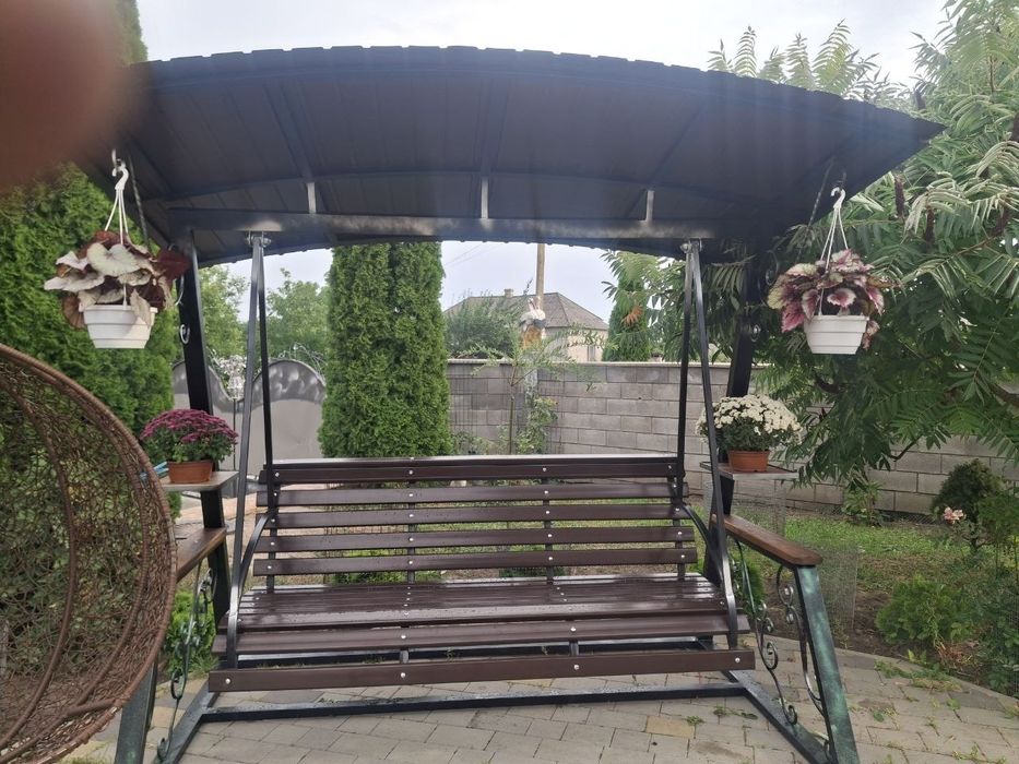 гойдалка садова.
